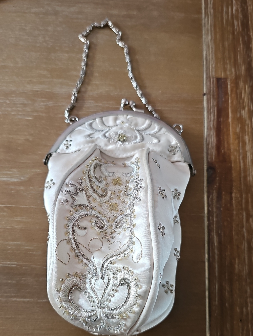 Elegant White Beaded Evening Clutch